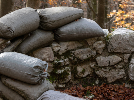 Postazione mitragliatrice della Grande Guerra